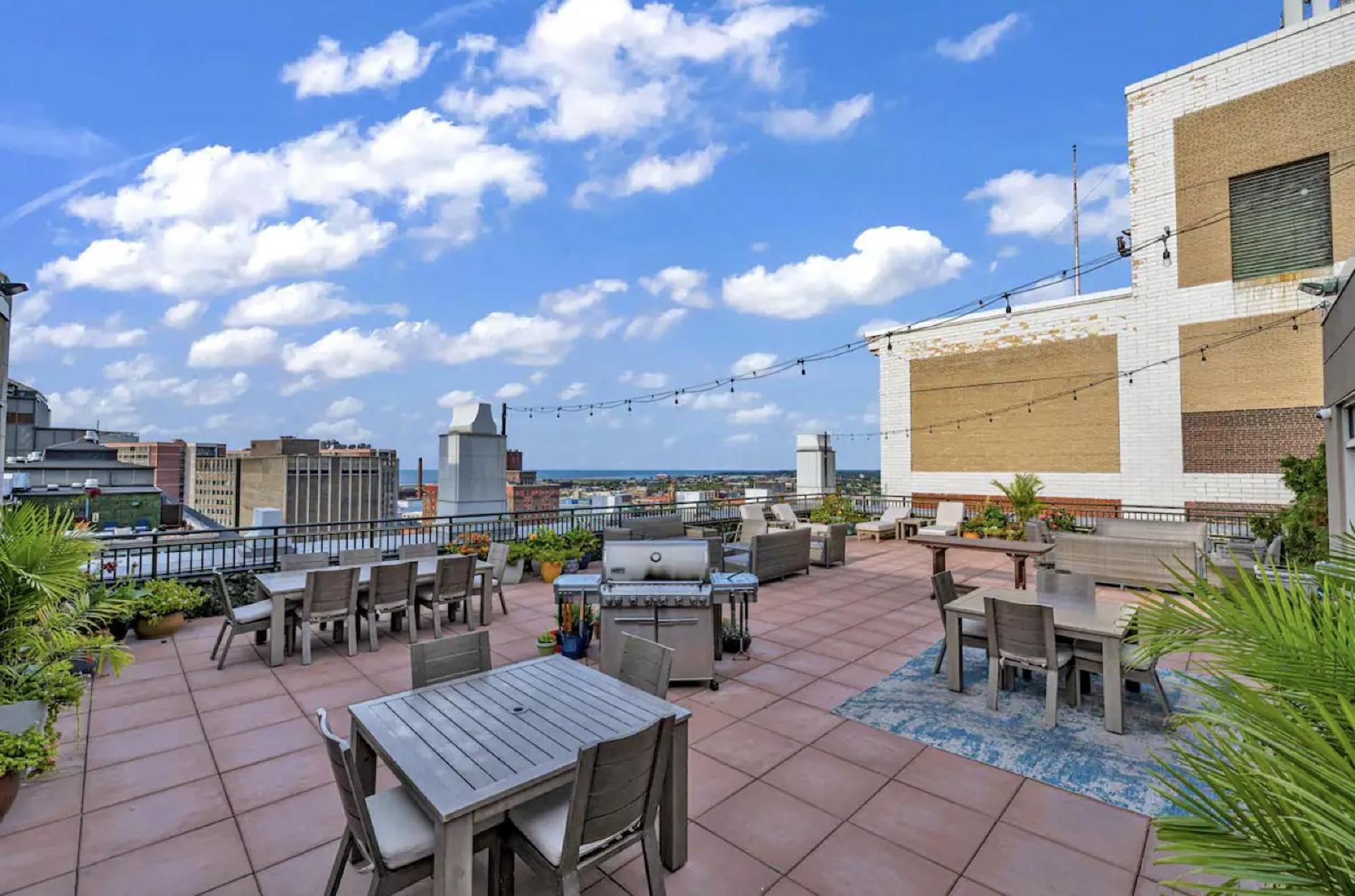 Heart Of Dt With Free Pool & Steam Plus Gym Luxe 812 クリーブランド エクステリア 写真